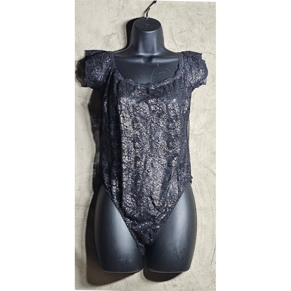 Victoria's Secret Black Floral Lace Shimmer Bodysuit Cap Sleeve NWT Large